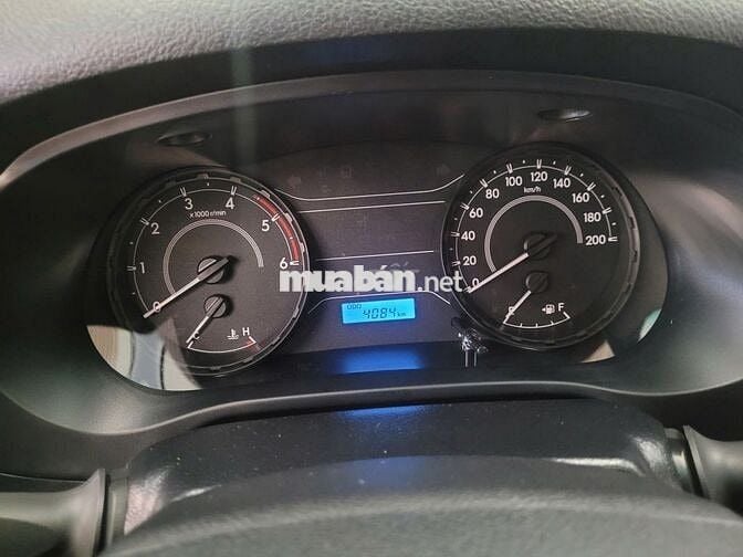 Toyota Hilux 2025 2.4L 4x4 MT - 4000 km