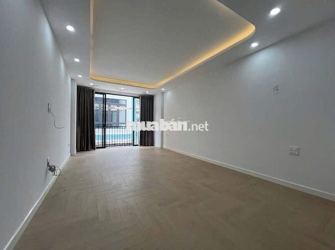 Bạn e đang cần bán nhà 5t,52m tại Mỗ Lao,vài bước ra phố chỉ nhỉnh 11t