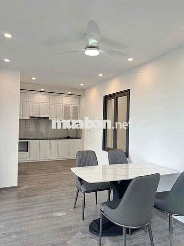 Nguyễn Huy Tưởng 130 m2  sổ đỏ tập thể 3 ngủ đẹp lô góc ô tô tải tránh