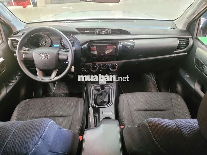 Toyota Hilux 2025 2.4L 4x4 MT - 4000 km