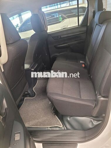 Toyota Hilux 2025 2.4L 4x4 MT - 4000 km