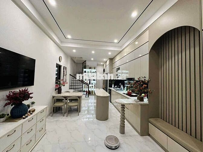 Chính chủ cần bán nhà 50m,4t tại Trần Phú ,nhà mặt phố chỉ nhỉnh 13 tỷ Chính chủ cần bán nhà 50m,4t tại Trần Phú ,nhà mặt phố chỉ nhỉnh 13 tỷ