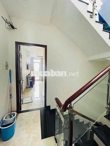 Nhà gần ngã tư bốn xã lê văn quới bình trị đông bt giáp tân phú hẻm 6m