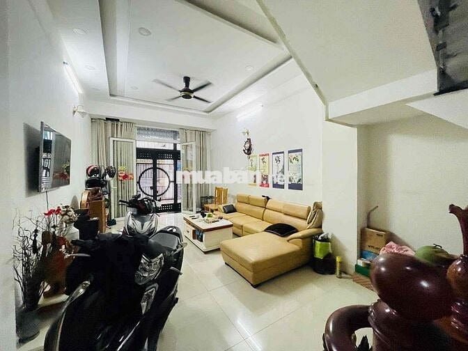 Nhà gần ngã tư bốn xã lê văn quới bình trị đông bt giáp tân phú hẻm 6m