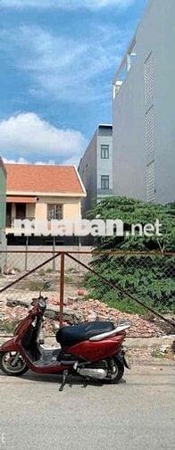 ĐẤT MT ĐƯỜNG SỐ-SÁT LÊ ĐỨC THỌ-XH QUAY ĐẦU-4,5x22m-TIỆN XÂY DỰNG