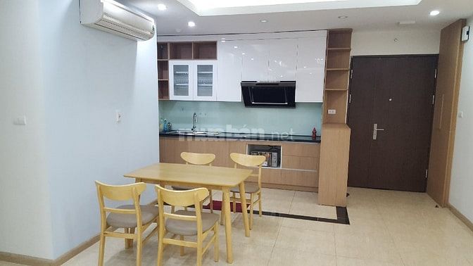Cho thuê căn hộ chung cư đẹp 3 phòng ngủ, nội thất đầy đủ, giá 14,5 tr