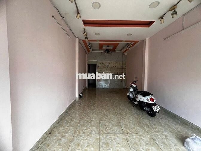 Cho thuê mặt bằng 238 Bến Vân Đồn Q4 4x20 giá chỉ 13 triệu