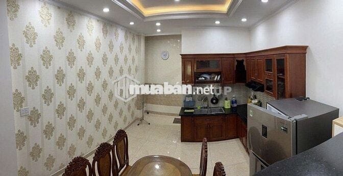 NHÀ 1T2L SÂN ĐẬU OTO, GẦN NGAY CHỢ HIỆP BÌNH, PHẠM VĂN ĐỒNG