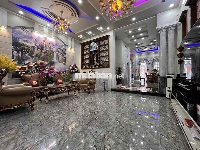 BIỆT THỰ 3 TẦNG – MẶT TIỀN VỊ TRÍ VIP NGAY METRO Q12, CHỦ GẤP BÁN