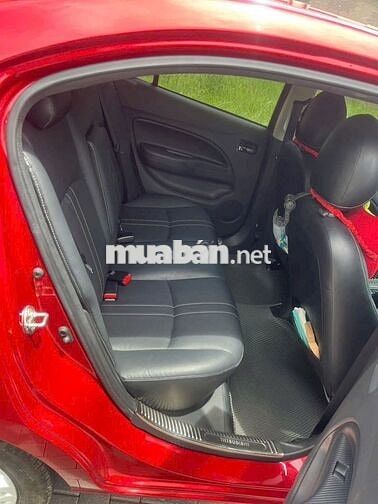 Mitsubishi Attrage 2020 1.2 CVT - 31000 km