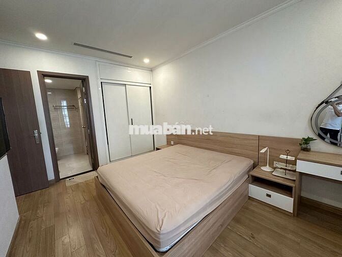 Chủ nhà gửi CH Vinhomes Gardenia 80m2 2N 2VS full nội thất giá 16tr/th