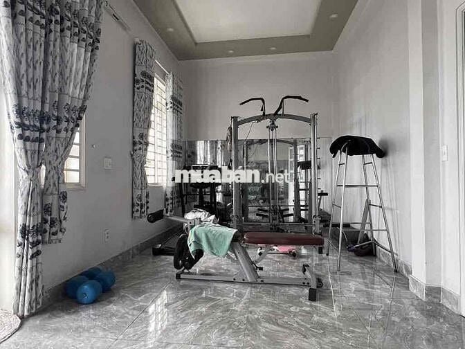 BIỆT THỰ 3 TẦNG – MẶT TIỀN VỊ TRÍ VIP NGAY METRO Q12, CHỦ GẤP BÁN