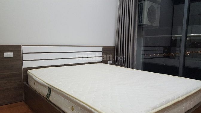 Cho thuê căn hộ chung cư đẹp 3 phòng ngủ, nội thất đầy đủ, giá 14,5 tr