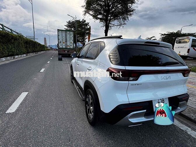 Kia Sonet 2022  1.5 MT - 50 km