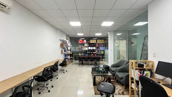QUẬN 11 – CHO THUÊ VĂN PHÒNG 40M2 LẦU 1