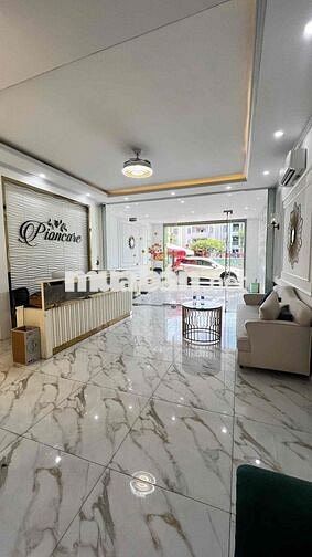 cần bán nhà thích hợp làm văn phòng nha khoa