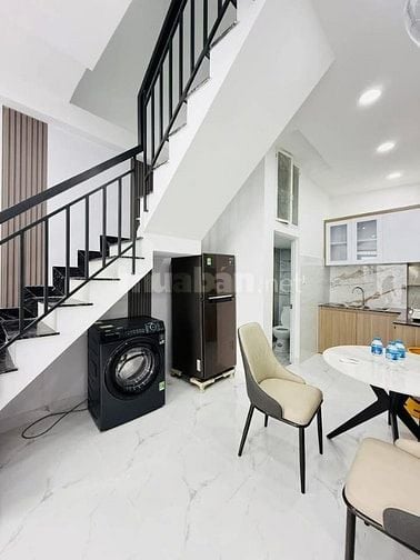CHÚ BA BÁN CĂN NHÀ HÀN HẢI NGUYÊN, Q11, SỔ RIÊNG, MUA DỌN VÀO Ở NGAY