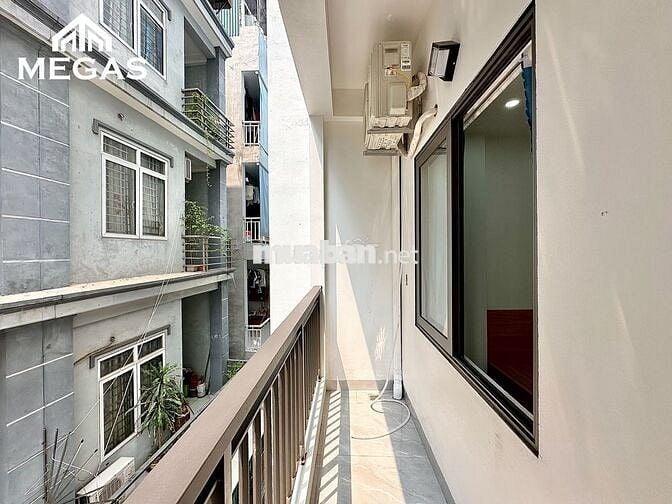 CHO THUÊ CĂN HỘ STUDIO ĐẸP BAN CÔNG THOÁNG NGAY ĐẠI LỘ THĂNG LONG