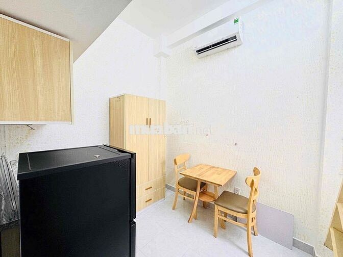 🏠🔑Cho thuê căn duplex cửa sổ thoáng, hầm xe rộng, cách Văn Lang 500m