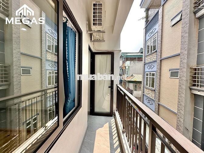 CHO THUÊ CĂN HỘ STUDIO ĐẸP BAN CÔNG THOÁNG NGAY ĐẠI LỘ THĂNG LONG