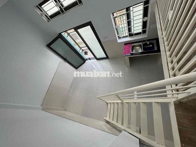 DUPLEX BANCOL GÁC 2M_Ở GIA ĐÌNH THOẢI MÁI _ TOÀ CÓ THANG MÁY_AN NINH