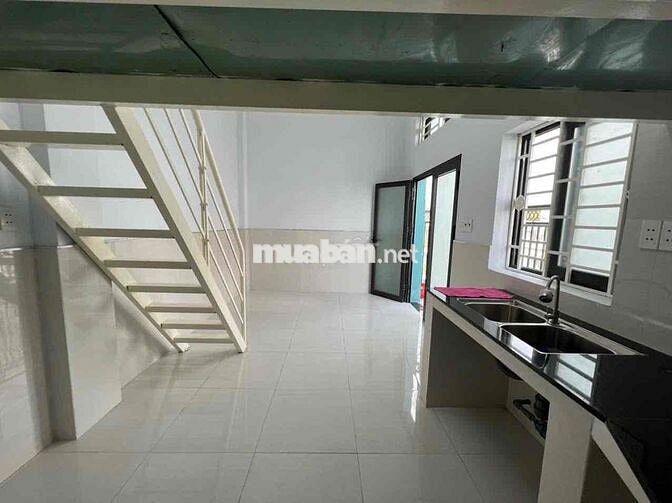 DUPLEX BANCOL GÁC 2M_Ở GIA ĐÌNH THOẢI MÁI _ TOÀ CÓ THANG MÁY_AN NINH
