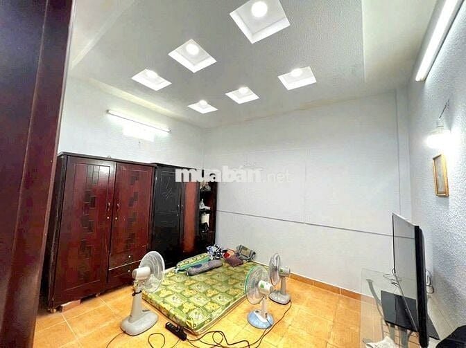 4x13m Sân để xe⏩️ Nhà thuê Phan Huy Ích⏩️ Gò Vấp 2PN giá 8 triệu