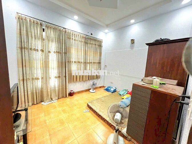 4x13m Sân để xe⏩️ Nhà thuê Phan Huy Ích⏩️ Gò Vấp 2PN giá 8 triệu