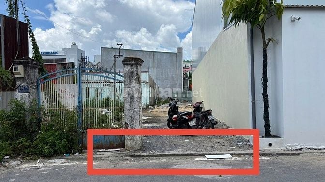 CẦN BÁN GẤP LÔ ĐẤT DT XÂY NHÀ CỰC ĐẸP