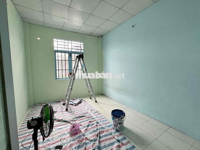 Nhà Nguyên Căn 2 phòng ngủ, 2wc mặt tiền hẻm xe hơi