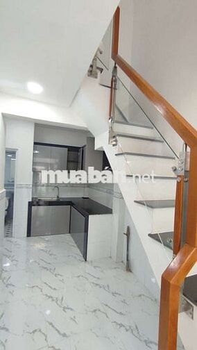 BÌNH TIÊN Q6- NHÀ NHỎ 21M2 HẺM XE HƠI TẬN CỬA