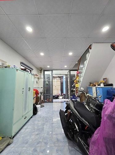 Bán nhà góc 2 mặt hẻm rộng 3m Nguyễn Văn Nguyễn thông Hoàng Sa, Quận 1