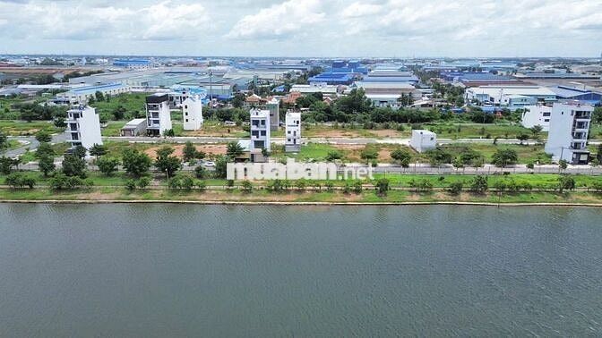 CHÍNH CHỦ RA NHANH LÔ 105M2 VIEW HỒ, MẶT TIỀN 16M, ĐIỆN NƯỚC ĐẦY ĐỦ