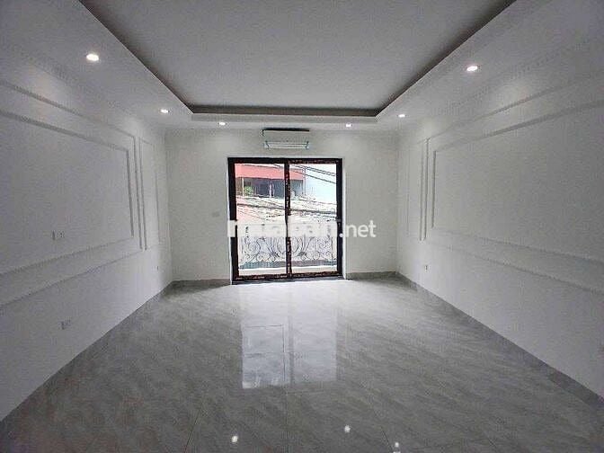 LĨNH NAM NGÕ THÔNG Ô TÔ TRÁNH - 5 TẦNG MỚI KOONG - THANG MÁY GARA Ô TÔ