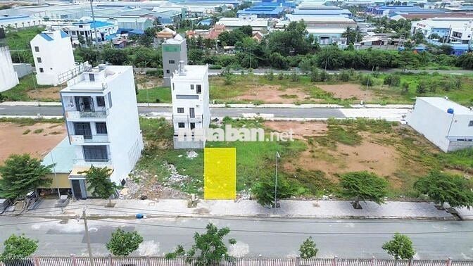 CHÍNH CHỦ RA NHANH LÔ 105M2 VIEW HỒ, MẶT TIỀN 16M, ĐIỆN NƯỚC ĐẦY ĐỦ