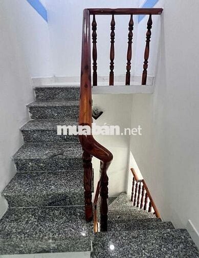 NHÀ LẦU 4M - 10M HÓC MÔN 320 TRIỆU KHÔNG TRANH CHẤP