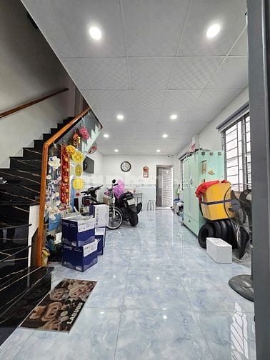 Bán nhà góc 2 mặt hẻm rộng 3m Nguyễn Văn Nguyễn thông Hoàng Sa, Quận 1