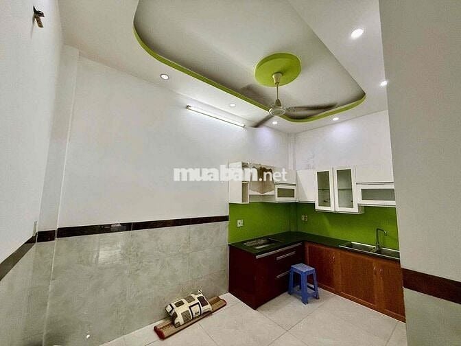 nhà 4,5x12m trệt 2 lầu 3 phòng ngủ 2wc, gần eon Tân Phú hẻm xe hơi