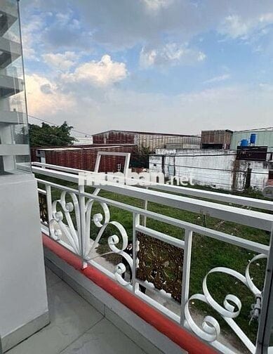 NHÀ LẦU 4M - 10M HÓC MÔN 320 TRIỆU KHÔNG TRANH CHẤP