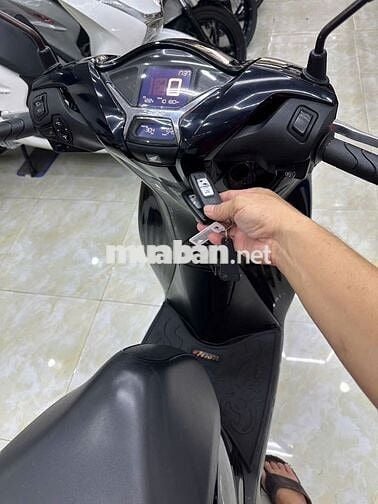 SHOP Mới về SH 125 cbs dk 2022 Cực đẹp