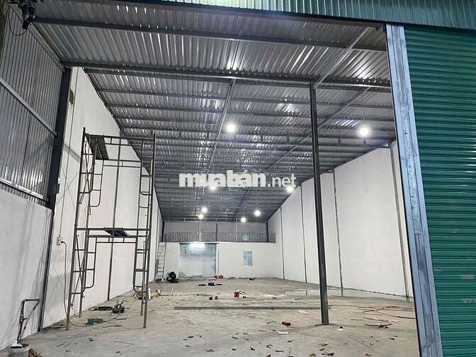 Cho thuê kho xưởng 300m2 Phú Tân, Thành Phố Mới