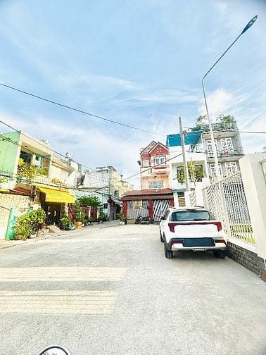 LÔ GÓC 2 MT KD, ĐỐI DIỆN TRƯỜNG HỌC, HẺM 12M, 4,1x16, 5 TẦNG, 6PN