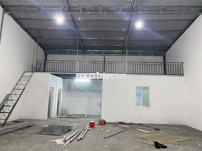 Cho thuê kho xưởng 300m2 Phú Tân, Thành Phố Mới