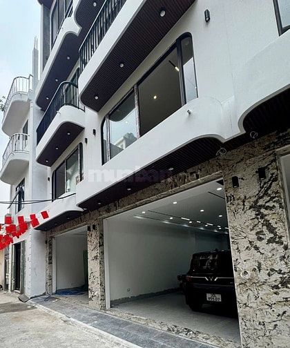 Chỉ từ 13.x Tỷ phố Nguyễn Lam 7 tầng thang máy, Full đồ dt 65m2 mt 4.2