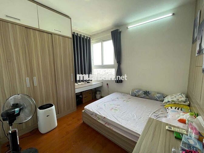 Cho thuê Toky Tower. 2pn 2wc. 2 máy lạnh.