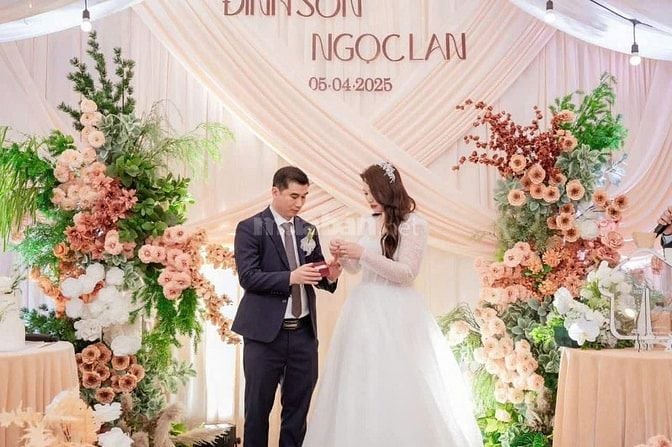 DỊCH VỤ TRANG TRÍ TIỆC CƯỚI-HỎI KHU VỰC HÀ ĐÔNG.