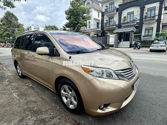 Toyota Sienna 2010 bản LE 2 cửa điện - 80000 km