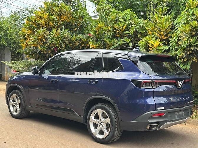 VinFast Lux SA2.0 2019 2.0 AT