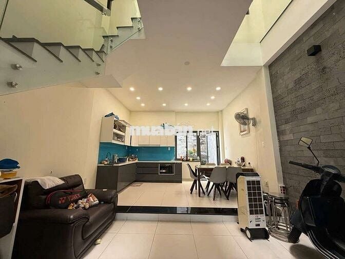 NHÀ 3 TẦNG MẶT TIỀN 85m2 .3 PN ,3WC. HIỆP BÌNH CHÁNH ,THỦ ĐỨC.