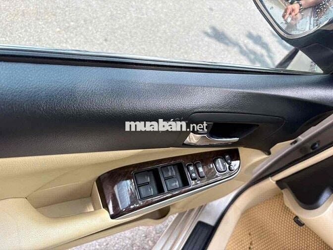 Toyota Camry 2016 2.0E - 86000 km
